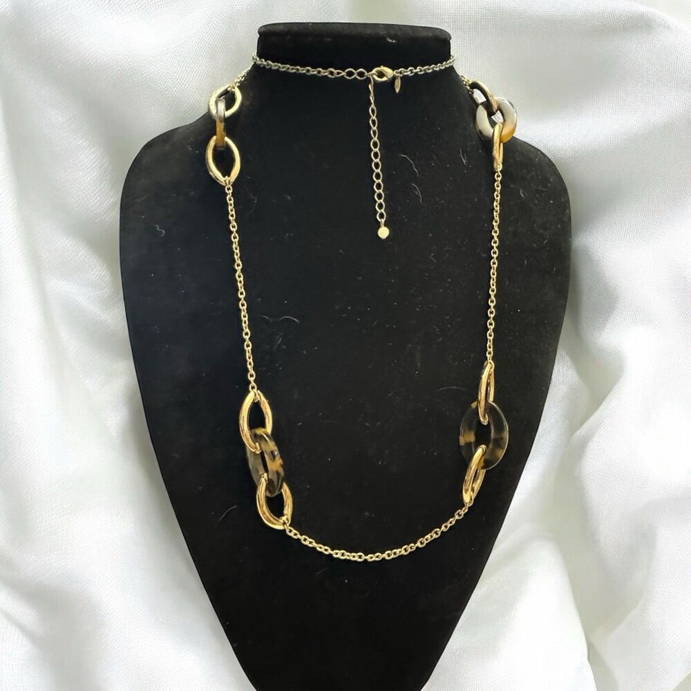 NRQ Gold Tone Chain Necklace with Tortoise Links